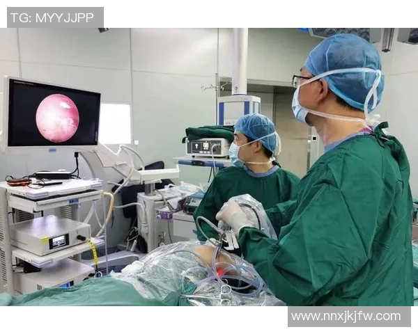 罗威再度受伤接受左膝关节镜手术预计缺席四周球队面临困境 罗威再度受伤接受左膝关节镜手术预计缺席四周球队面临困境